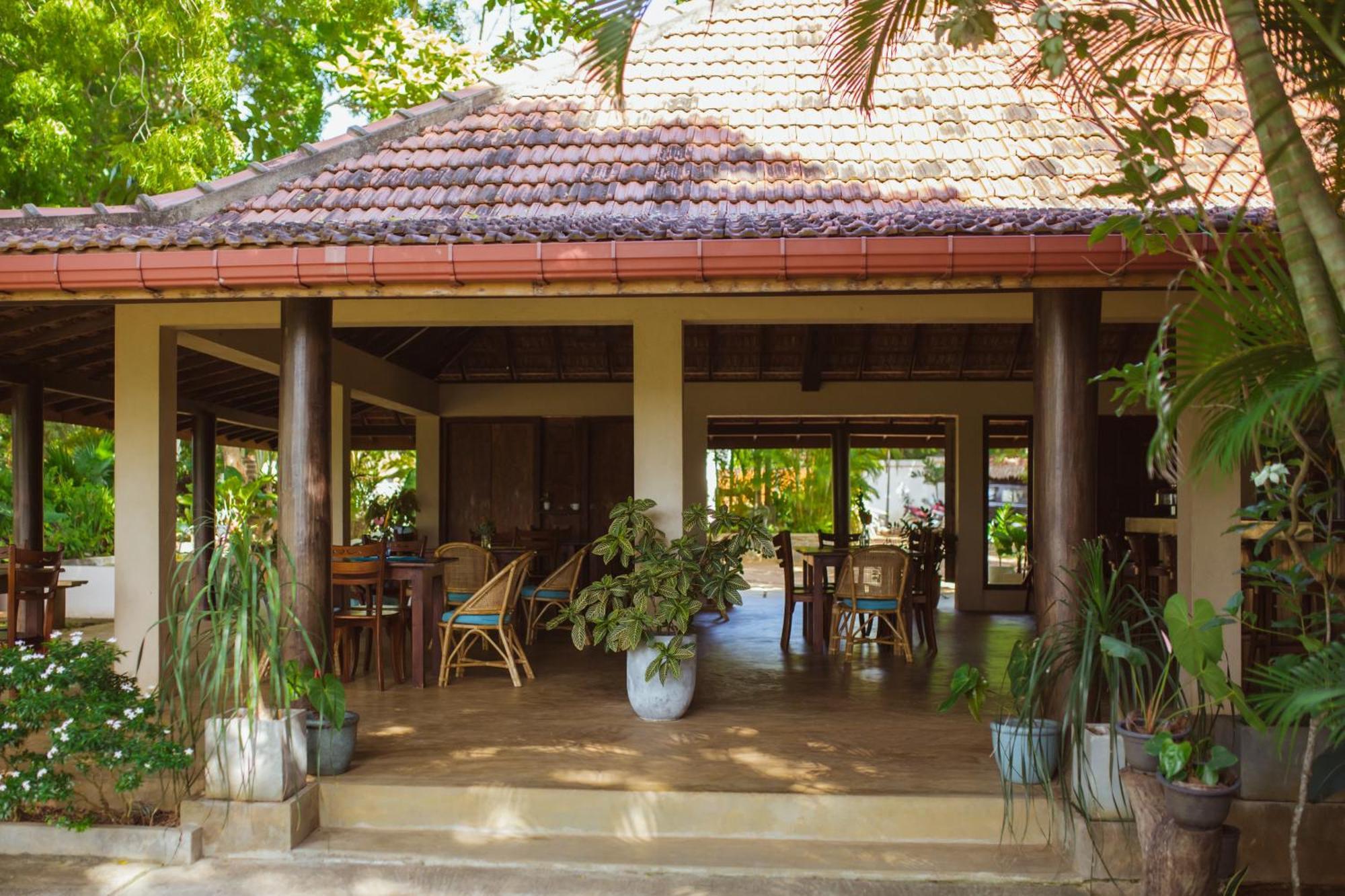 Hotel Omia Tangalle Exteriér fotografie